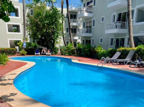 PREMIUM STUDIOS with TROPICAL POOL and BEACH ACCESS